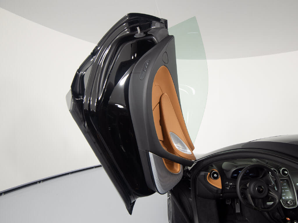 2027 McLaren GTS RWD photo 9