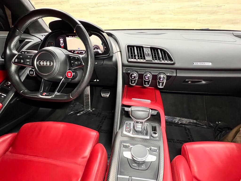 2017 Audi R8 quattro V10 Coupe AWD photo 13 of 24