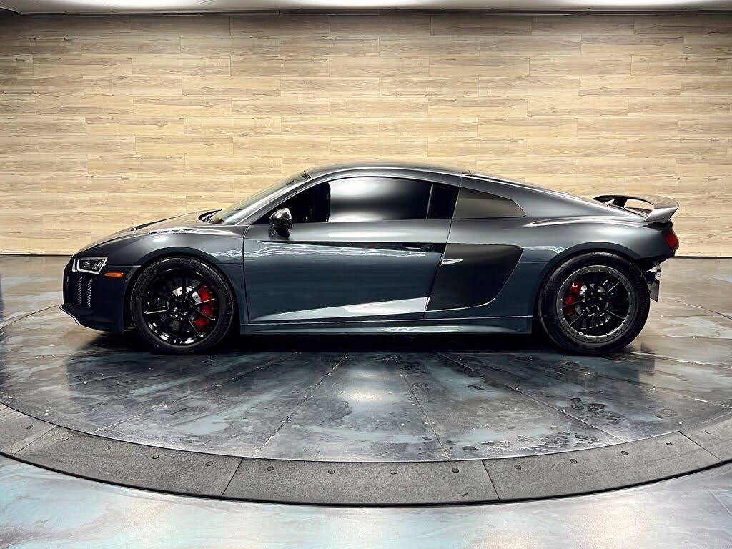 2017 Audi R8 quattro V10 Coupe AWD photo 24 of 24