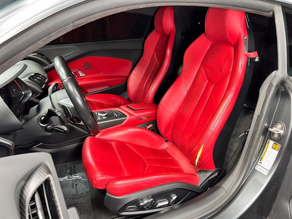 2017 Audi R8 quattro V10 Coupe AWD photo 7 of 24