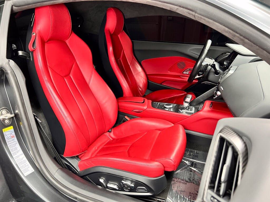 2017 Audi R8 quattro V10 Coupe AWD photo 8 of 24