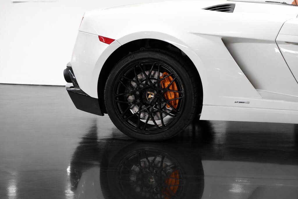 2010 Lamborghini Gallardo LP 560-4 Spyder AWD photo 13