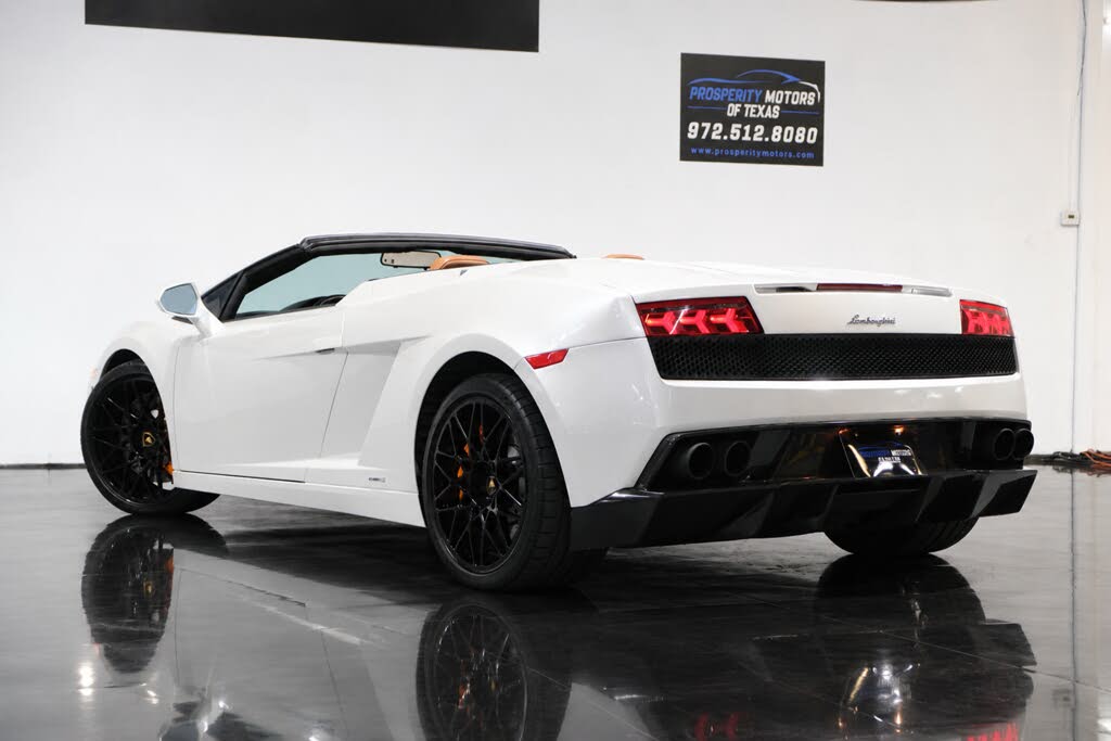 2010 Lamborghini Gallardo LP 560-4 Spyder AWD photo 16
