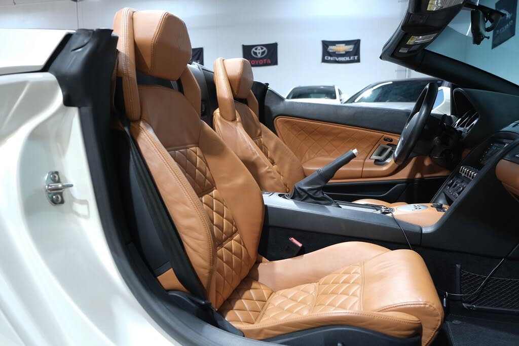 2010 Lamborghini Gallardo LP 560-4 Spyder AWD photo 24