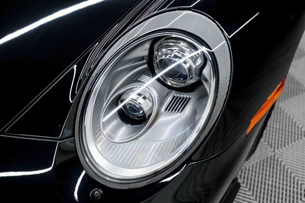 2010 Porsche 911 GT3 Coupe RWD photo 14