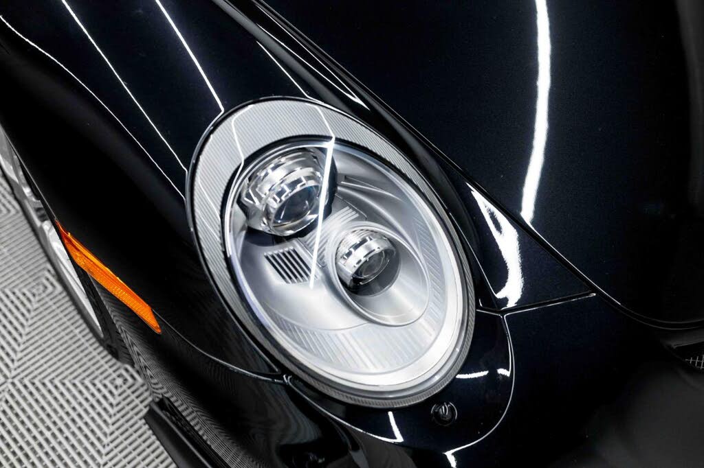 2010 Porsche 911 GT3 Coupe RWD photo 19