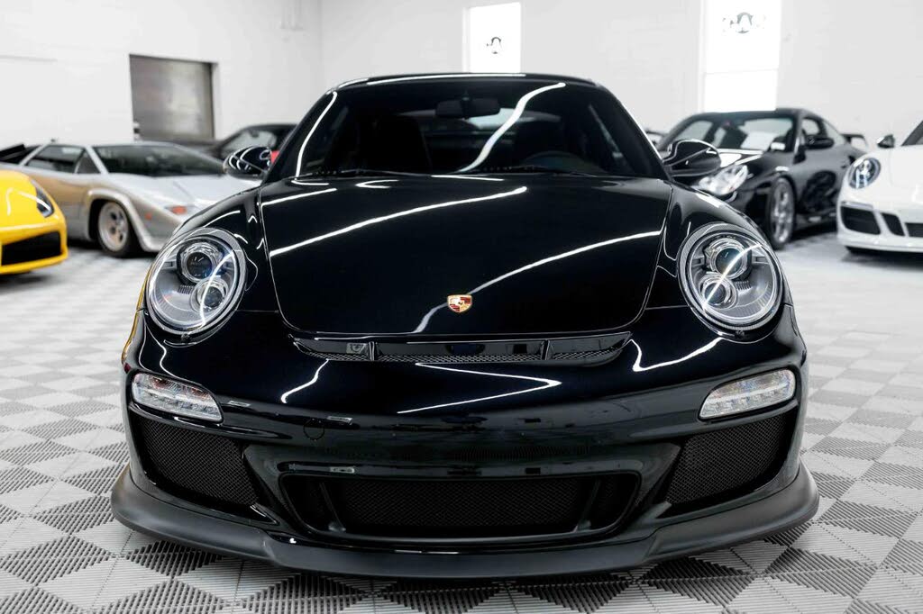 2010 Porsche 911 GT3 Coupe RWD photo 5