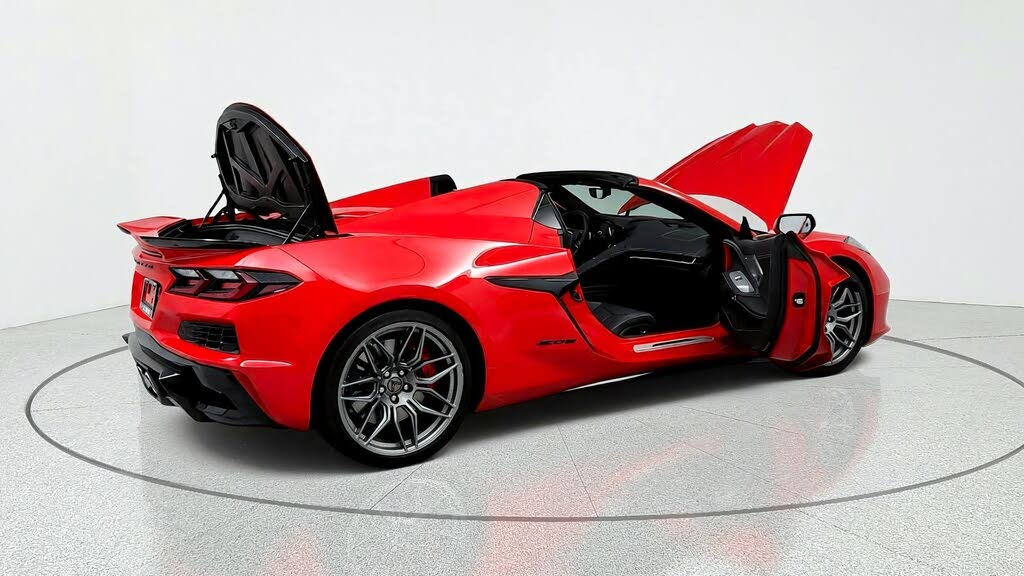 2025 Chevrolet Corvette Z06 2LZ Convertible RWD photo 13