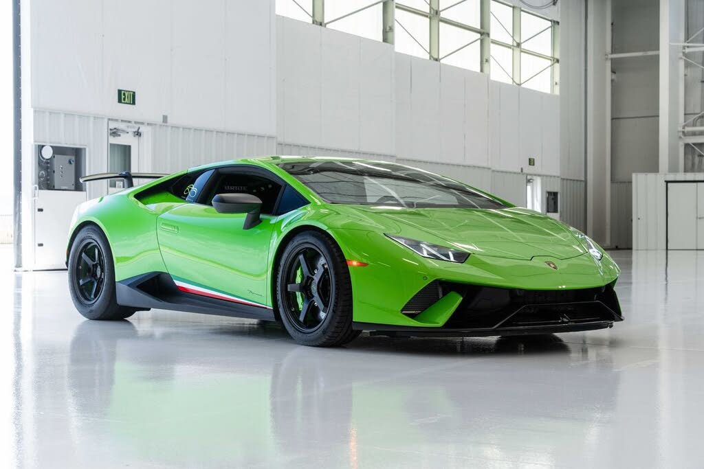 2018 Lamborghini Huracan LP 640-4 Performante Coupe AWD