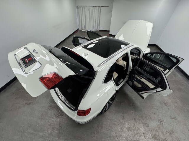 2020 Bentley Bentayga V8 AWD photo 16