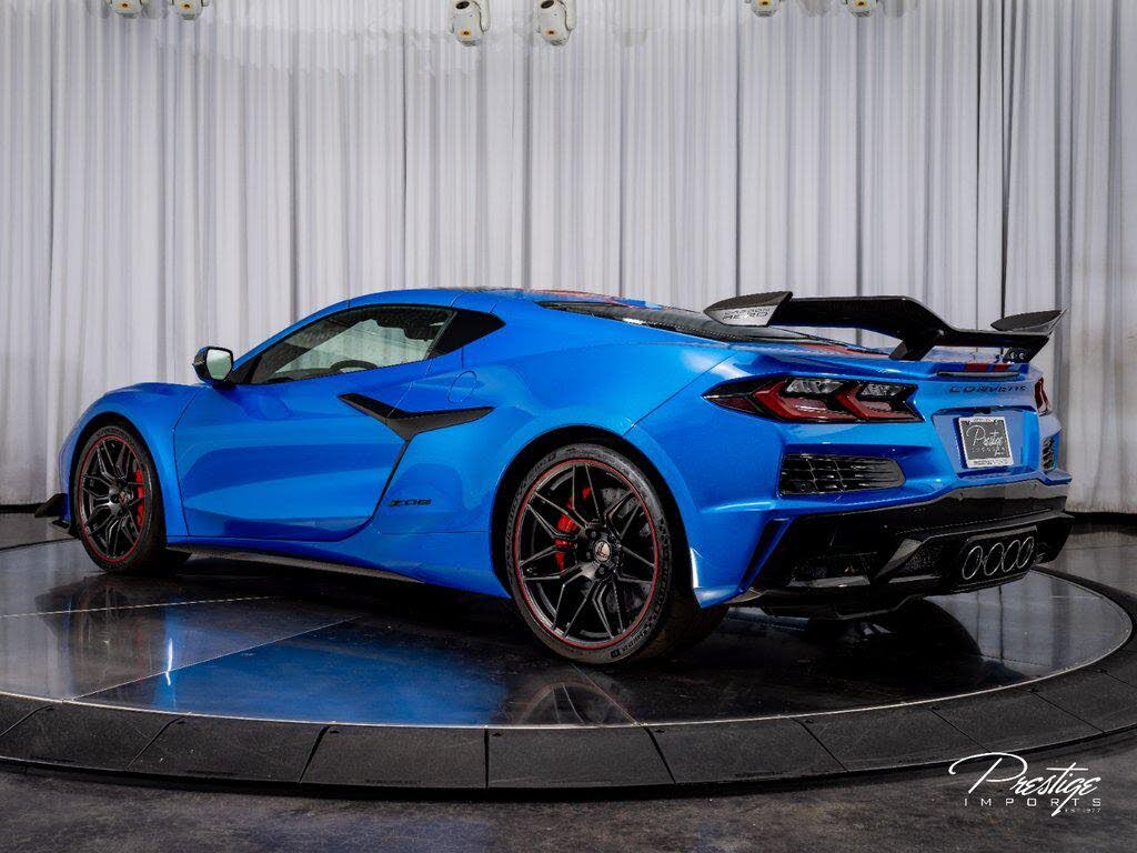 2025 Chevrolet Corvette Z06 2LZ Coupe RWD photo 16