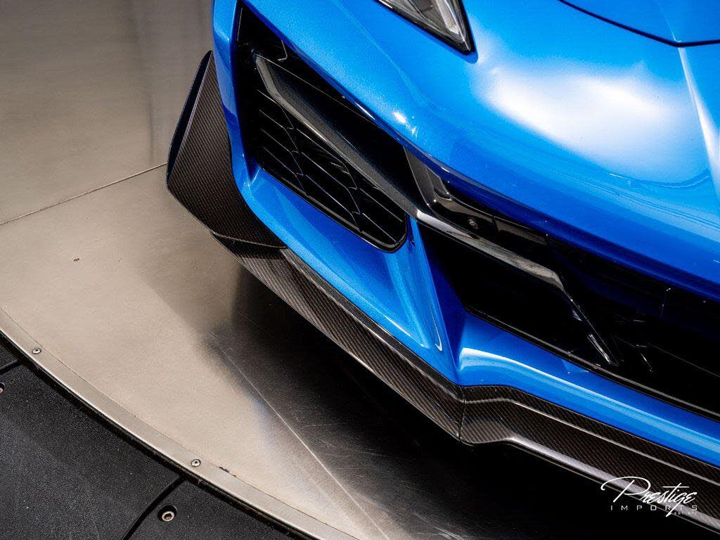 2025 Chevrolet Corvette Z06 2LZ Coupe RWD photo 3