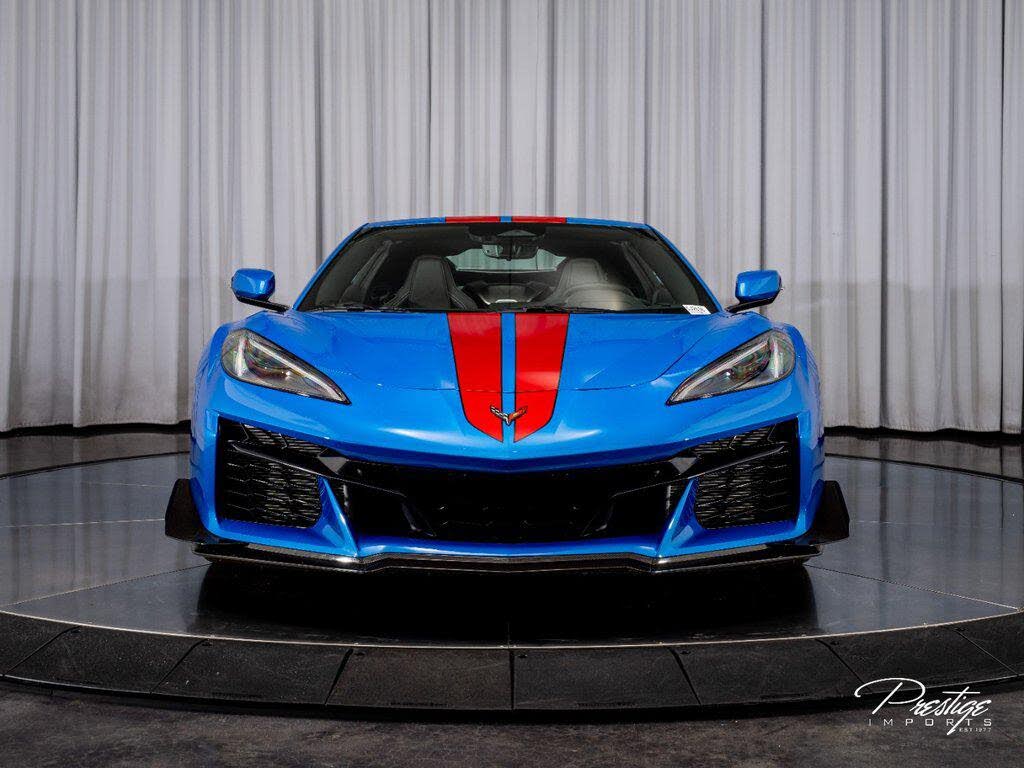 2025 Chevrolet Corvette Z06 2LZ Coupe RWD photo 4