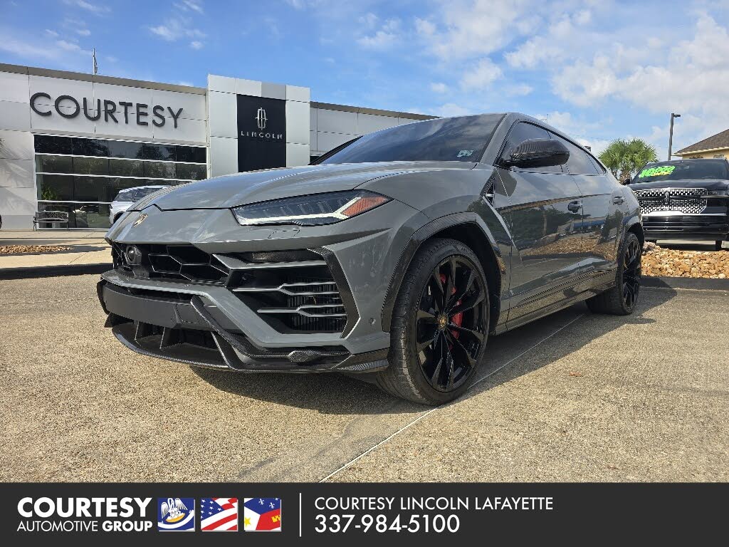 2022 Lamborghini Urus AWD