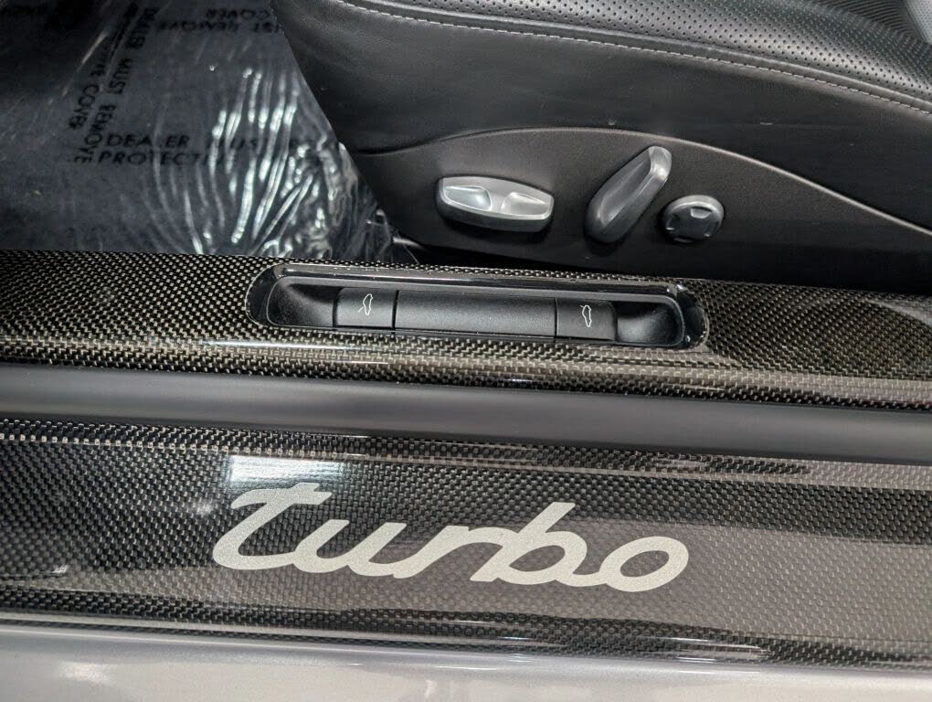 2010 Porsche 911 Turbo Coupe AWD photo 21 of 24