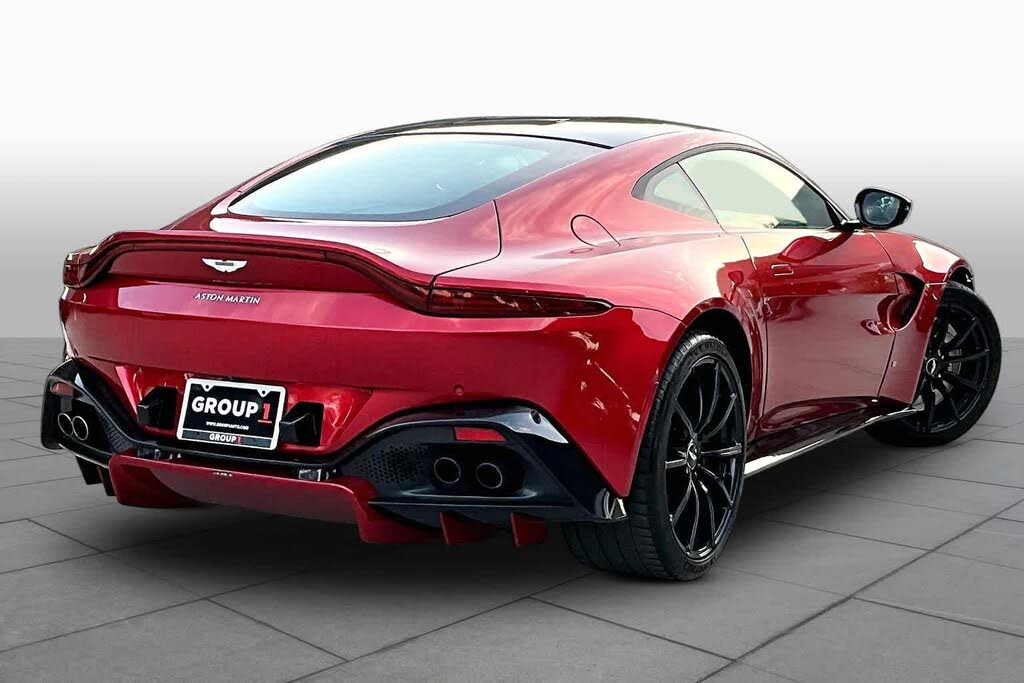 2019 Aston Martin Vantage RWD photo 13