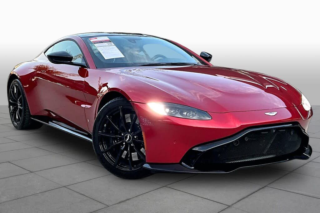 2019 Aston Martin Vantage RWD photo 3