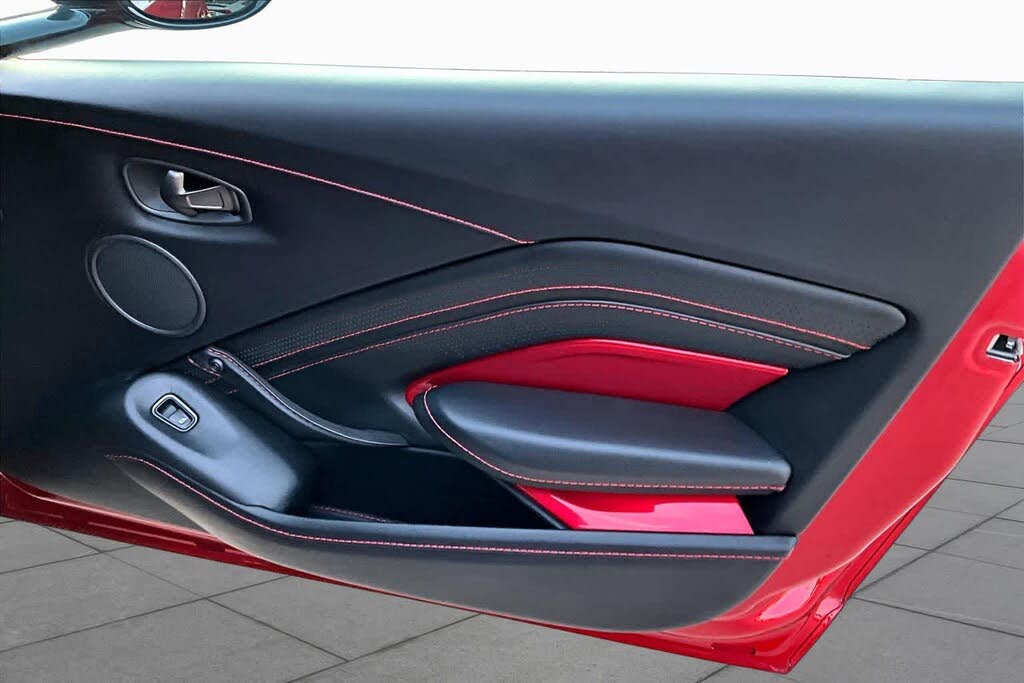 2019 Aston Martin Vantage RWD photo 23