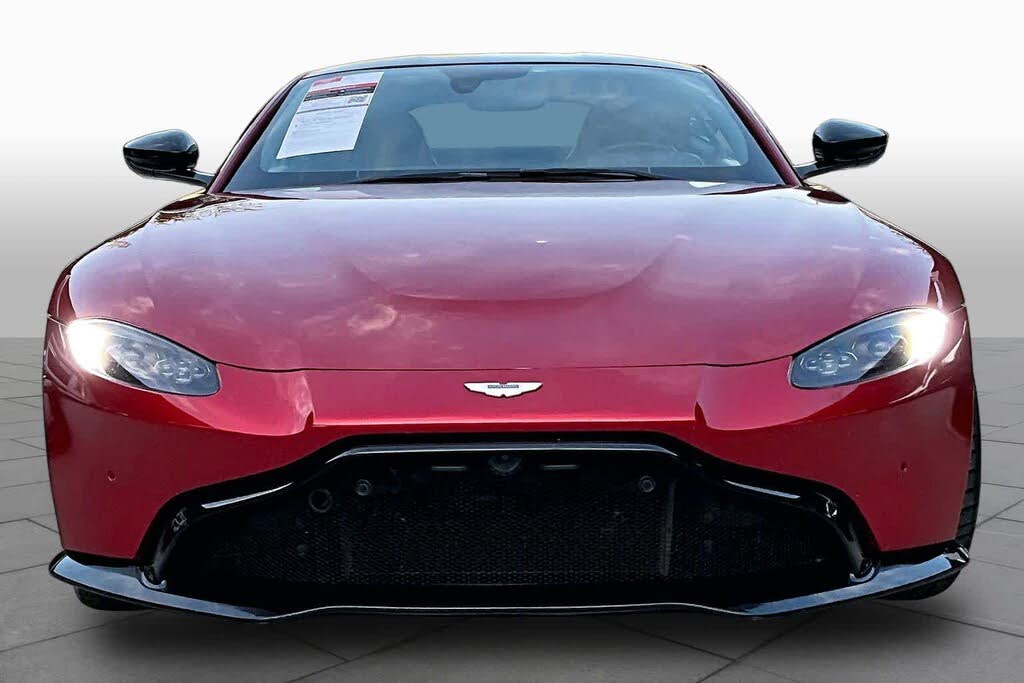 2019 Aston Martin Vantage RWD photo 4