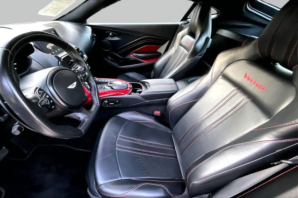 2019 Aston Martin Vantage RWD photo 6