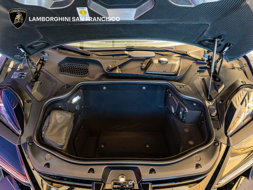 2026 Lamborghini Revuelto AWD photo 24 of 24