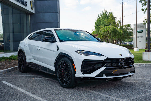 2025 Lamborghini Urus SE AWD