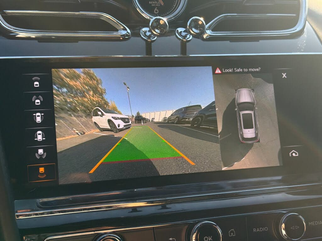 2022 Bentley Bentayga Speed AWD photo 16