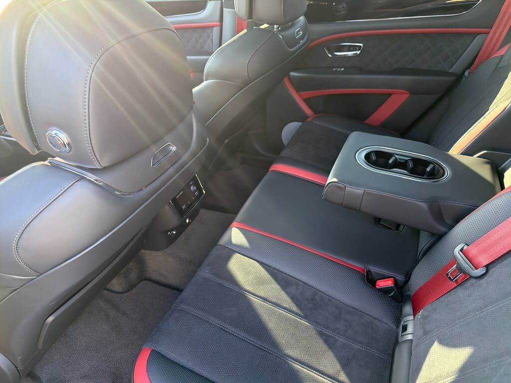 2022 Bentley Bentayga Speed AWD photo 9