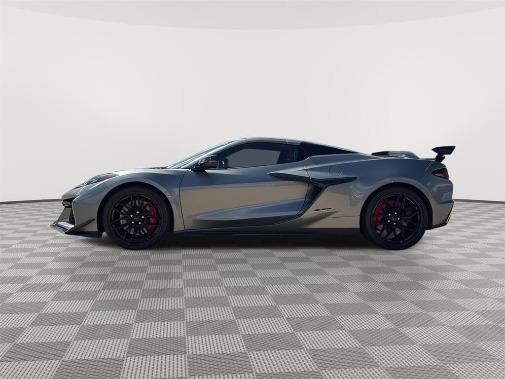 2023 Chevrolet Corvette Z06 2LZ Convertible RWD photo 2