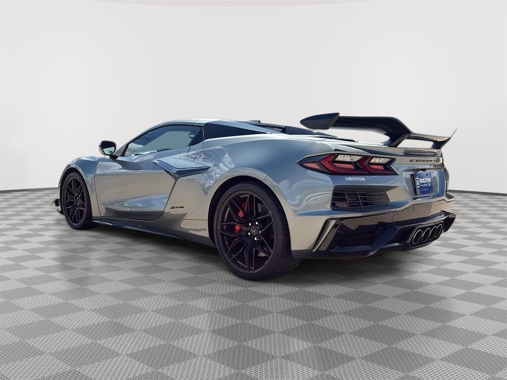 2023 Chevrolet Corvette Z06 2LZ Convertible RWD photo 3