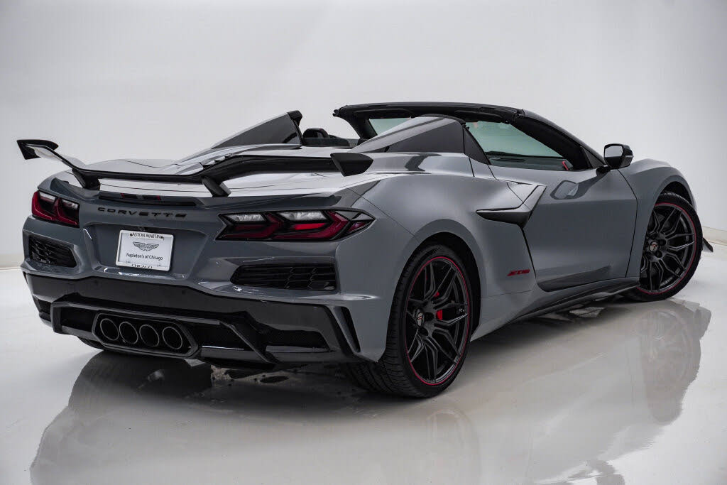 2025 Chevrolet Corvette Z06 2LZ Convertible RWD photo 13