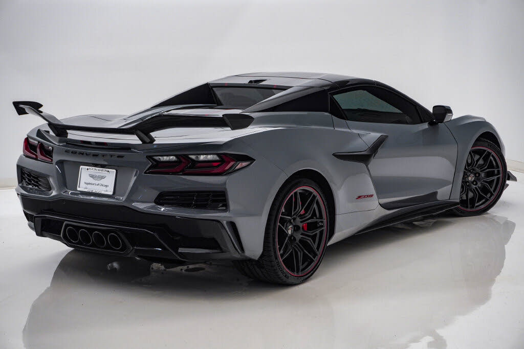 2025 Chevrolet Corvette Z06 2LZ Convertible RWD photo 9