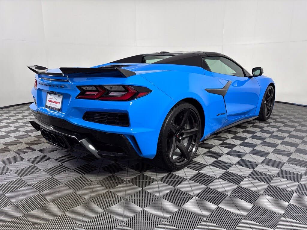 2023 Chevrolet Corvette Z06 3LZ Convertible RWD photo 5