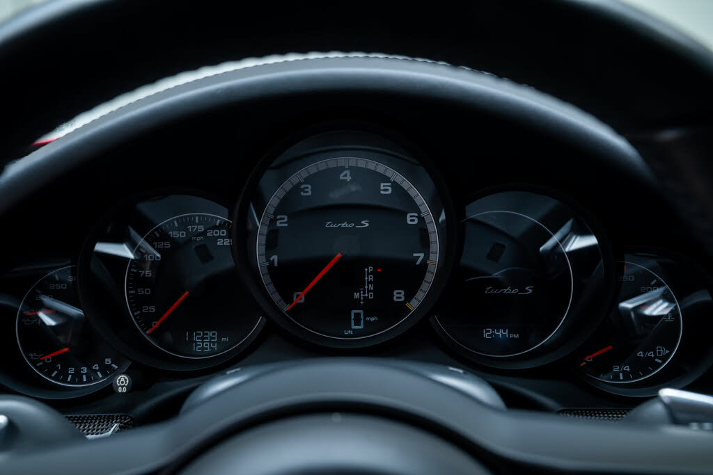 2017 Porsche 911 Turbo S Coupe AWD photo 15 of 24