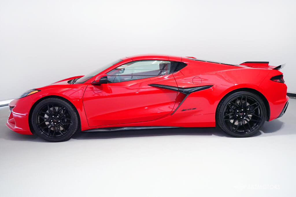 2025 Chevrolet Corvette Z06 3LZ Coupe RWD photo 4