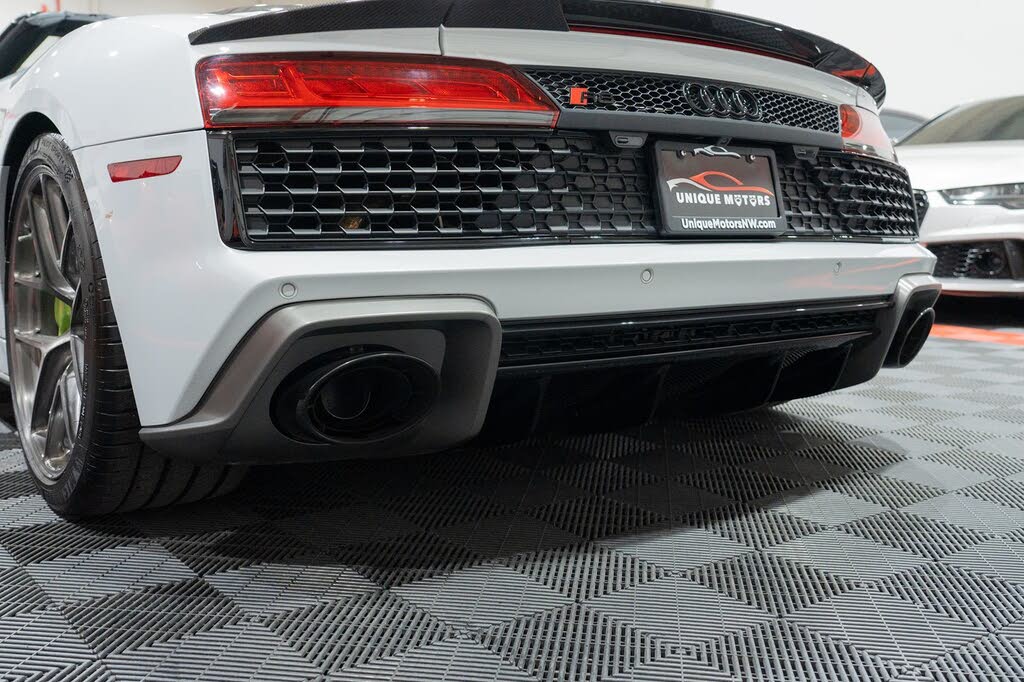 2020 Audi R8 quattro V10 Performance Spyder AWD photo 9 of 24