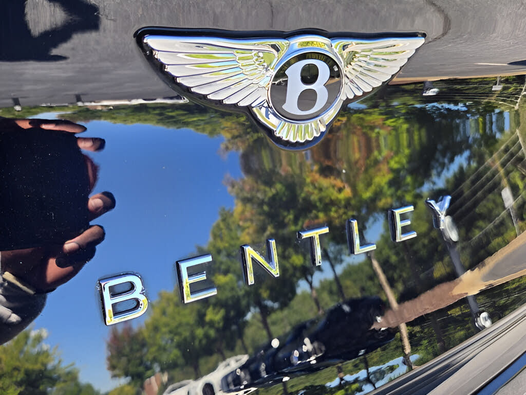 2023 Bentley Bentayga V8 AWD photo 12