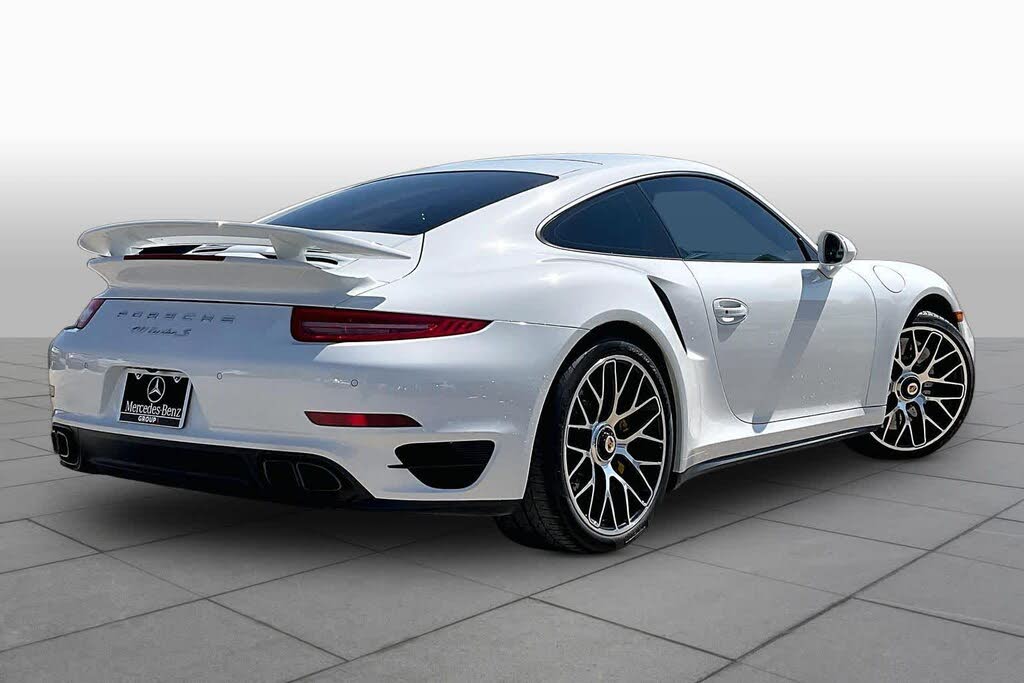 2015 Porsche 911 Turbo S Coupe AWD photo 13 of 24