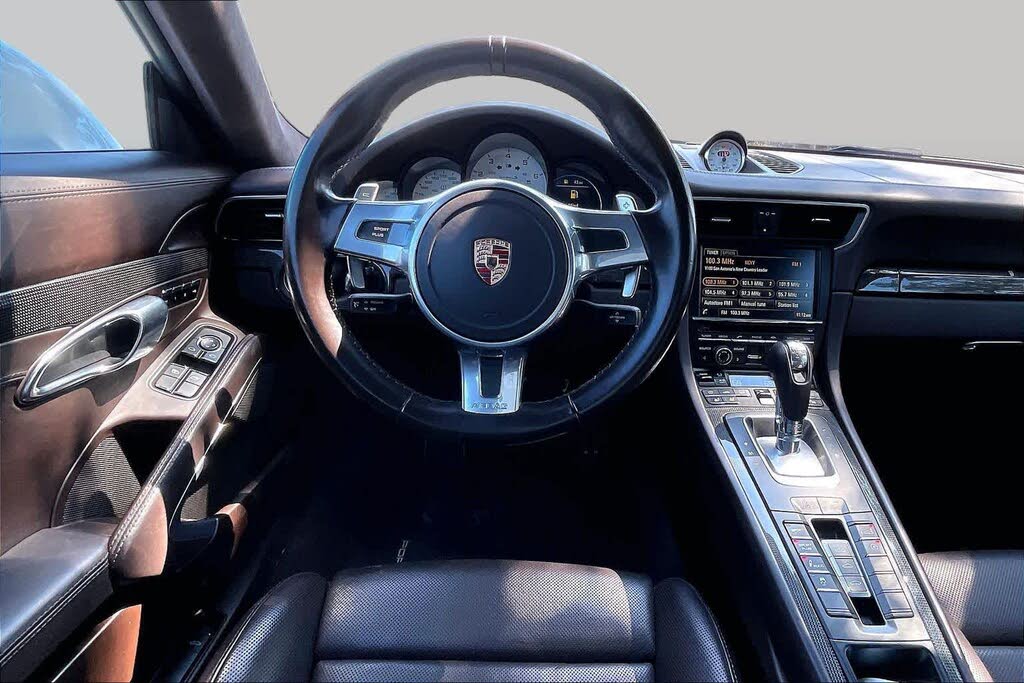 2015 Porsche 911 Turbo S Coupe AWD photo 6 of 24
