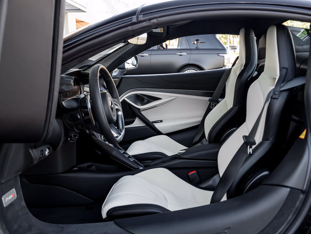 2027 McLaren 750S Spider RWD photo 18