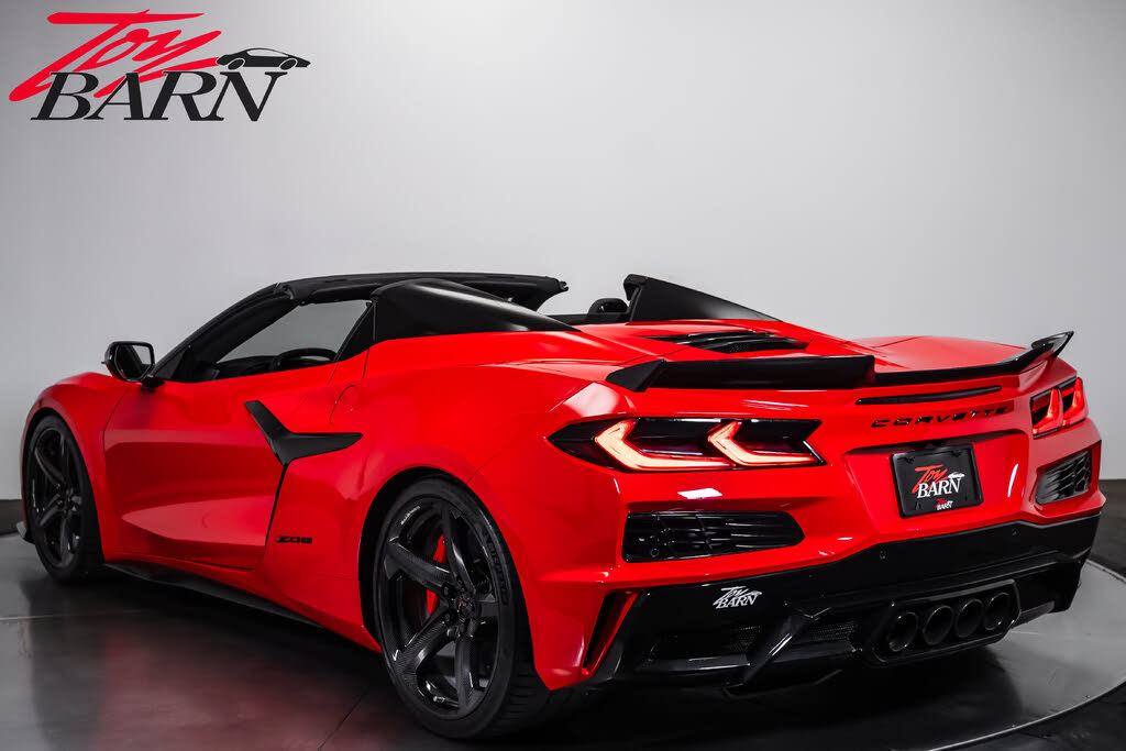 2023 Chevrolet Corvette Z06 3LZ Convertible RWD photo 3