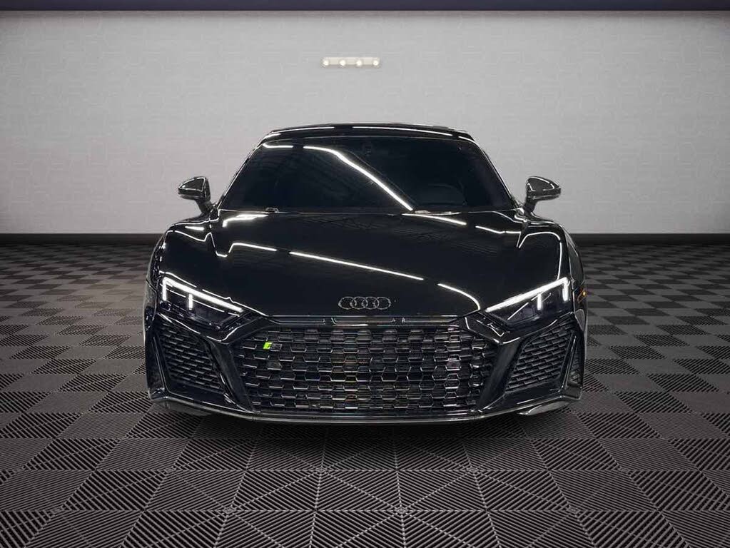 2020 Audi R8 quattro V10 Performance Coupe AWD photo 2 of 23