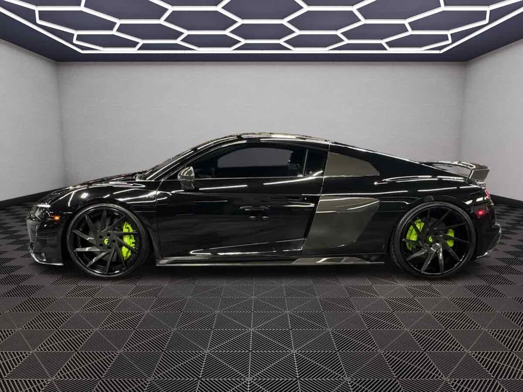 2020 Audi R8 quattro V10 Performance Coupe AWD photo 8 of 23