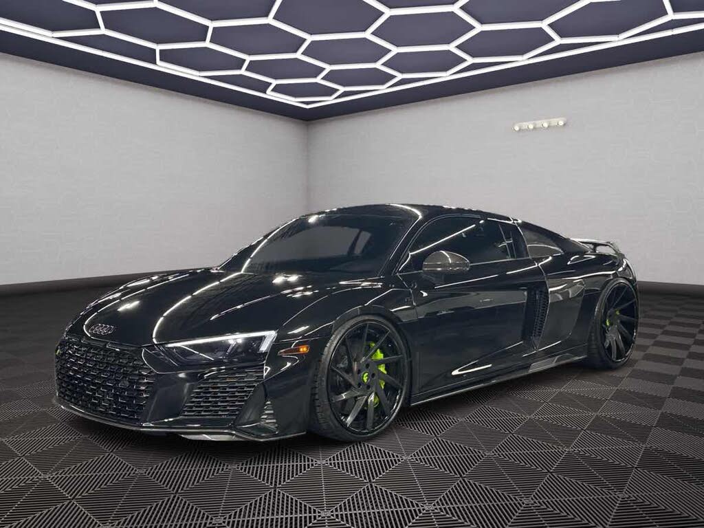 2020 Audi R8 quattro V10 Performance Coupe AWD photo 9 of 23