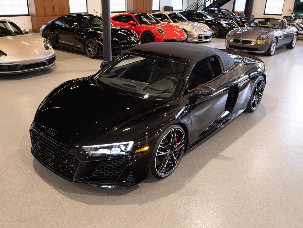 2020 Audi R8 quattro V10 Performance Spyder AWD photo 3 of 6
