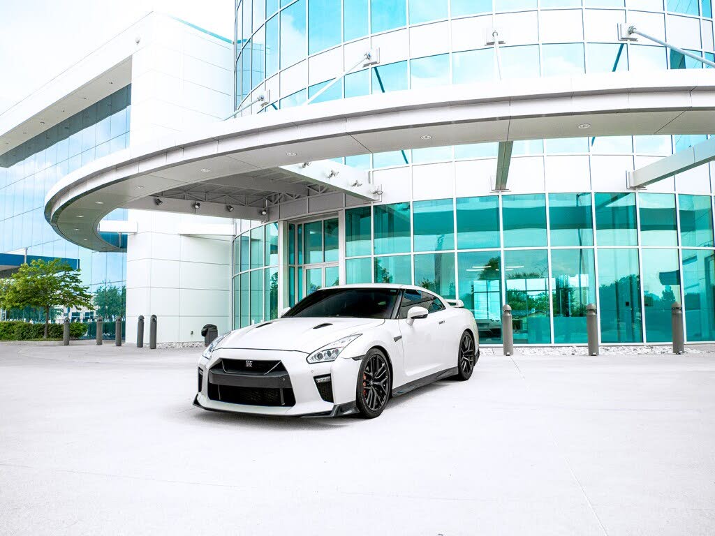 2017 Nissan GT-R Premium