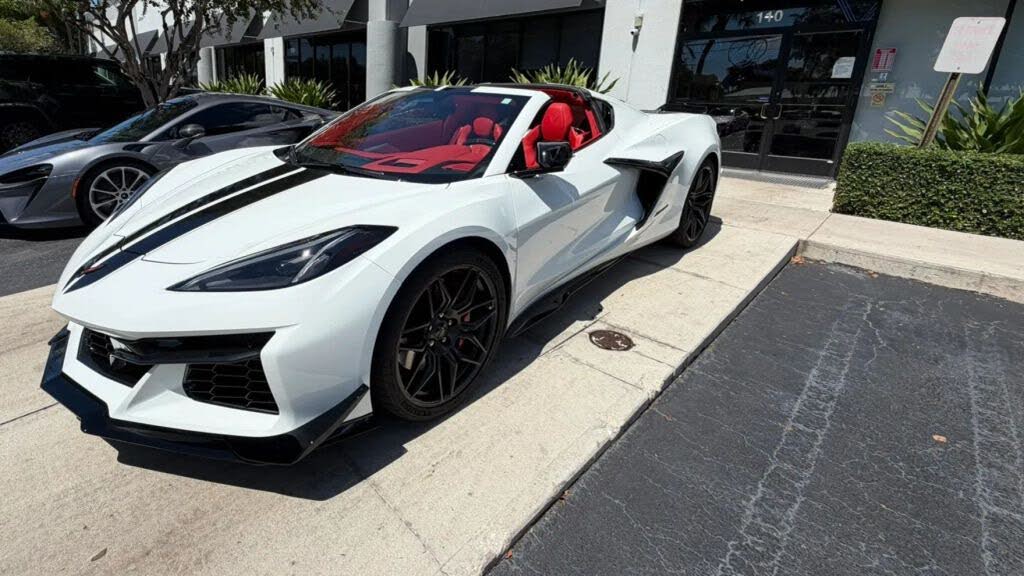 2024 Chevrolet Corvette Z06 3LZ Coupe RWD - $114,995