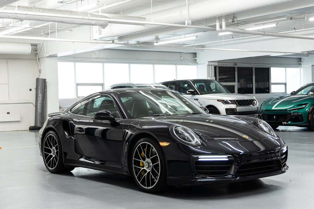 2018 Porsche 911 Turbo S Coupe AWD photo 11 of 24