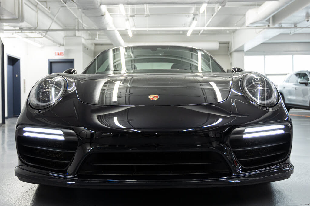 2018 Porsche 911 Turbo S Coupe AWD photo 16 of 24