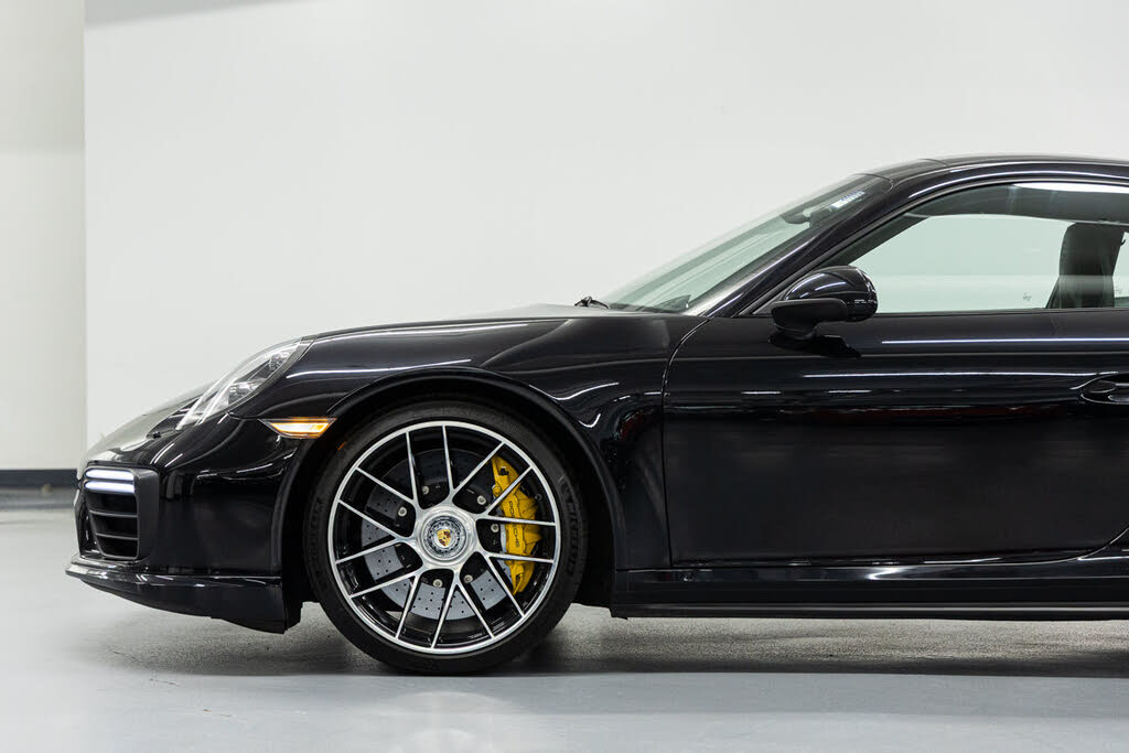 2018 Porsche 911 Turbo S Coupe AWD photo 20 of 24